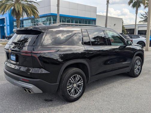 2024 Chevrolet Traverse LT