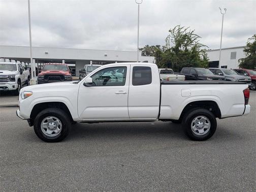 2022 Toyota Tacoma SR