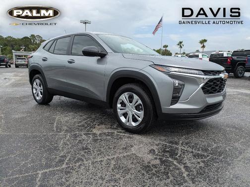 2025 Chevrolet Trax LS