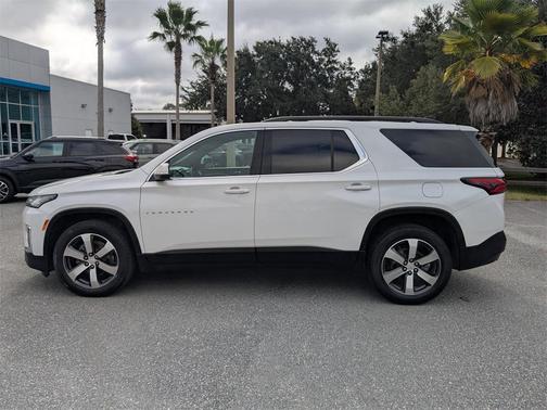 2022 Chevrolet Traverse LT Leather