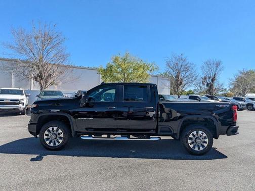 Black 2026 Chevrolet Silverado 2500 Custom
