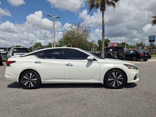 2021 Nissan Altima 2.5 SL