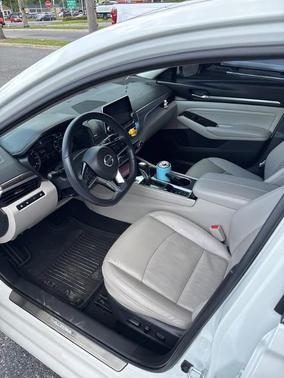 White 2021 Nissan Altima 2.5 SL