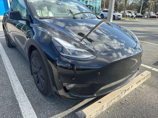 2025 Tesla Model Y Long Range