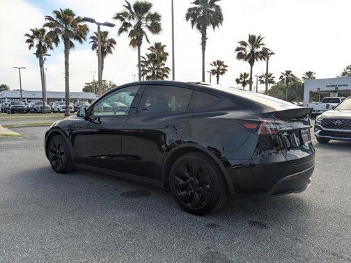 Black 2025 Tesla Model Y Long Range
