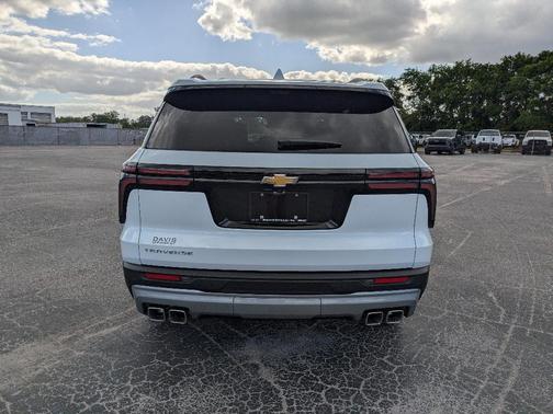 White 2026 Chevrolet Traverse LT