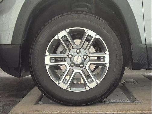 Sterling 2025 GMC Terrain Elevation