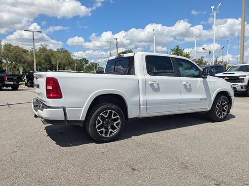 Bright White Clearcoat 2025 RAM 1500 Laramie