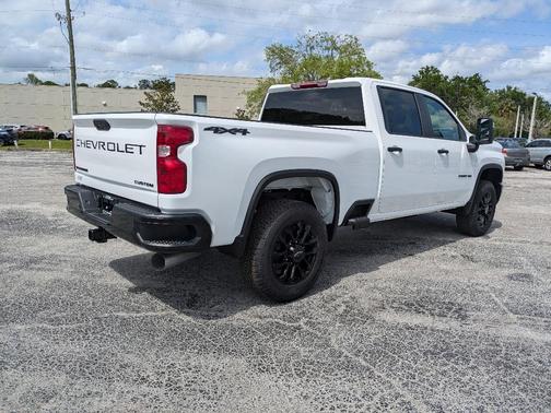2025 Chevrolet Silverado 2500 Custom