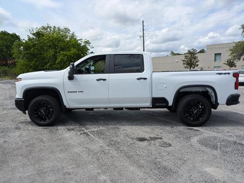 2025 Chevrolet Silverado 2500 Custom
