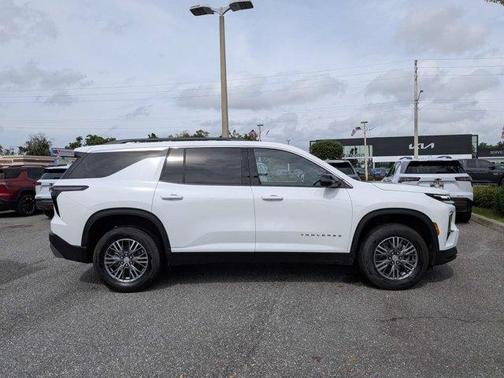 White 2026 Chevrolet Traverse LT