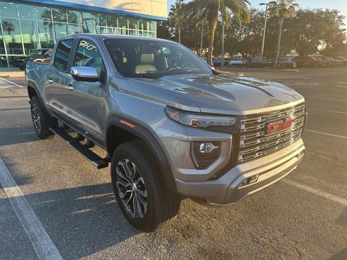 2023 GMC Canyon Denali