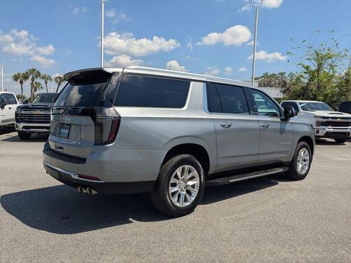 Sterling Gray Metallic 2025 Chevrolet Suburban Premier