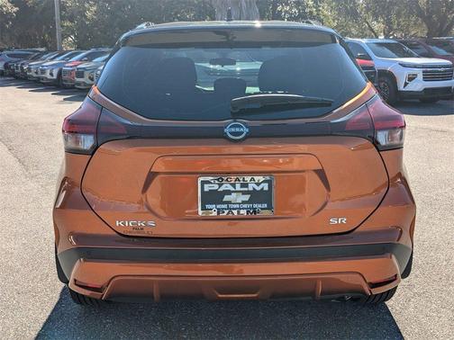 2023 Nissan Kicks SR