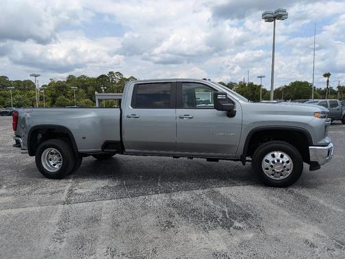 2025 Chevrolet Silverado 3500 LT