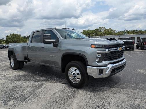 2025 Chevrolet Silverado 3500 LT