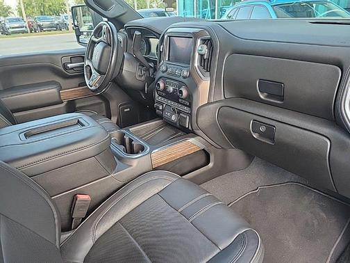 2022 Chevrolet Silverado 2500 High Country