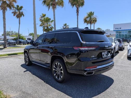 Diamond Black 2021 Jeep Grand Cherokee L Overland