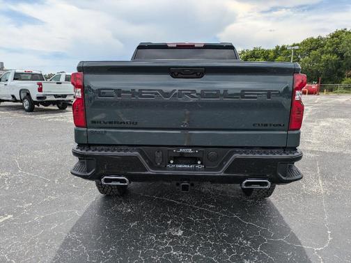 2025 Chevrolet Silverado 1500 Custom Trail Boss