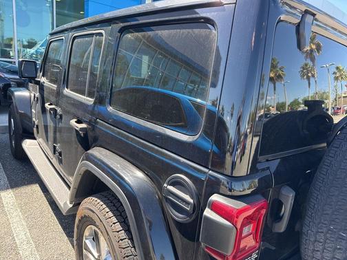 Black Clearcoat 2021 Jeep Wrangler Unlimited Sahara