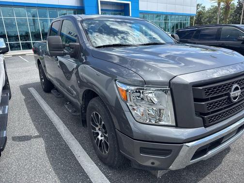 Gun Metallic 2023 Nissan Titan SV