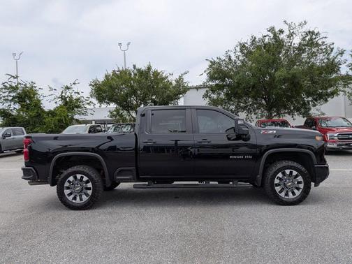 Black 2024 Chevrolet Silverado 2500 Custom