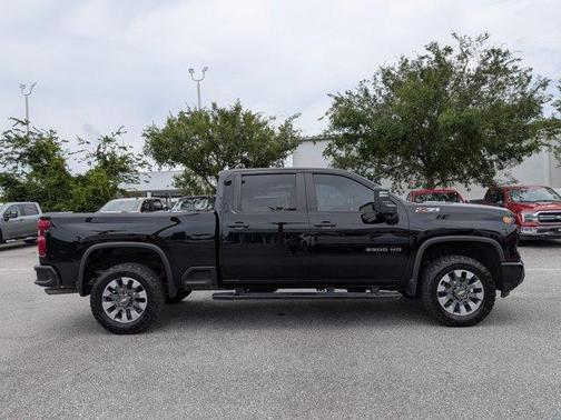 Black 2024 Chevrolet Silverado 2500 Custom
