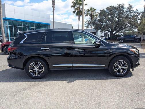 2018 INFINITI QX60 Base