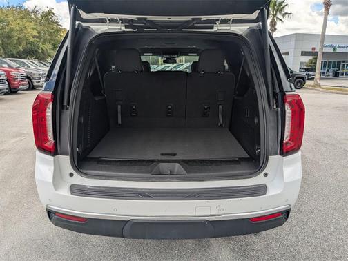 2024 GMC Yukon XL SLT