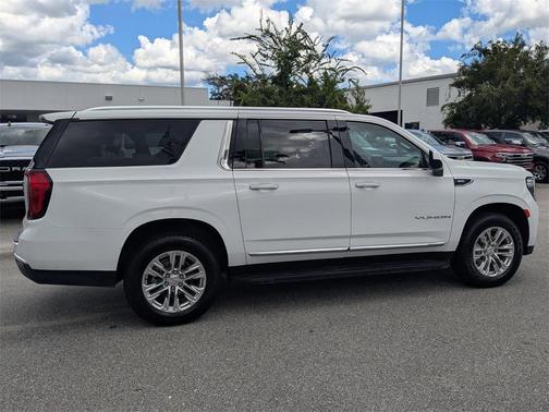 2024 GMC Yukon XL SLT