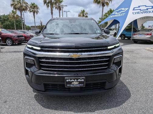 Black Metallic 2024 Chevrolet Traverse LT