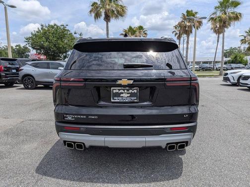 Black Metallic 2024 Chevrolet Traverse LT