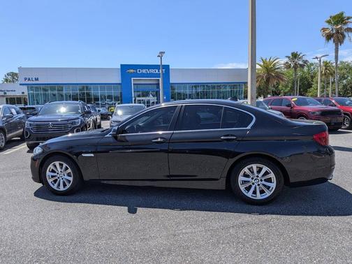 Black Sapphire Metallic 2016 BMW 528 i