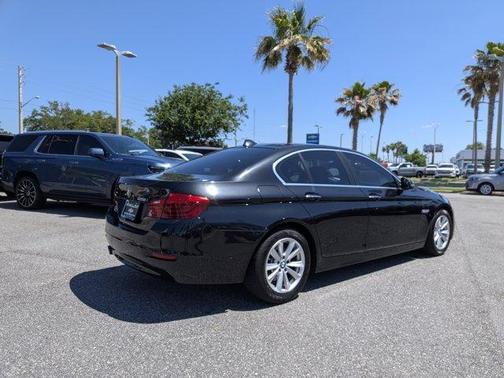 Black Sapphire Metallic 2016 BMW 528 i