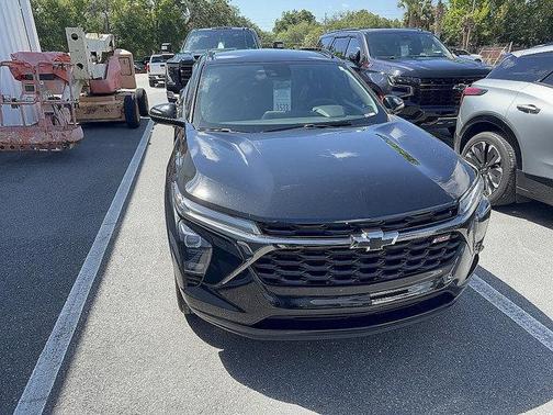 Black Metallic 2025 Chevrolet Trax 2RS