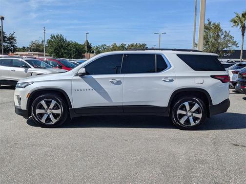 2022 Chevrolet Traverse LT Leather