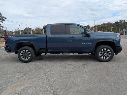 2026 Chevrolet Silverado 2500 Custom