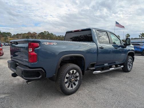 2026 Chevrolet Silverado 2500 Custom