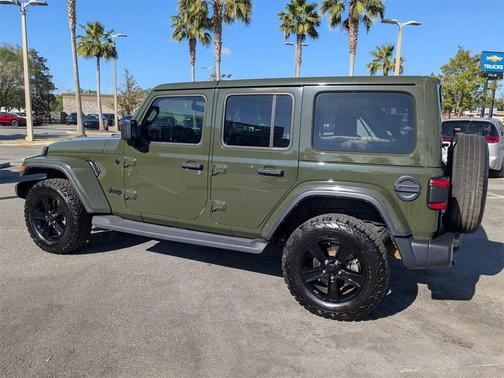 2020 Jeep Wrangler Unlimited Sahara Altitude