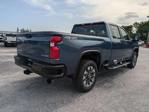 2025 Chevrolet Silverado 2500 Custom