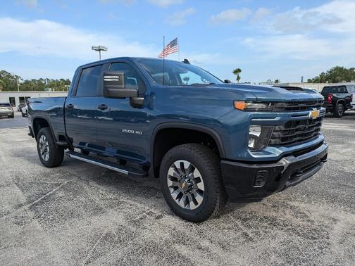 2025 Chevrolet Silverado 2500 Custom