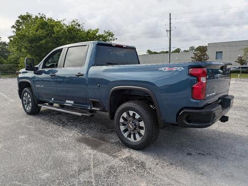 2025 Chevrolet Silverado 2500 Custom