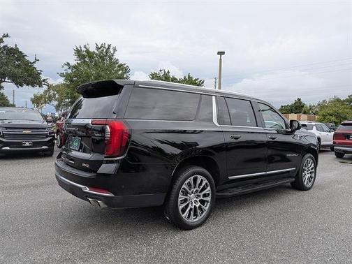Onyx Black 2025 GMC Yukon XL Denali