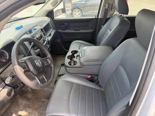 Bright Silver Clearcoat Metallic 2018 RAM 3500 Tradesman