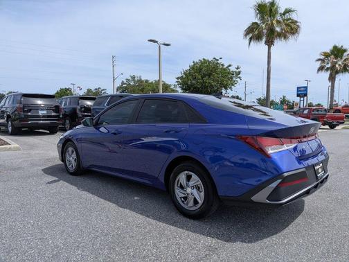 Intense Blue 2024 Hyundai ELANTRA SE