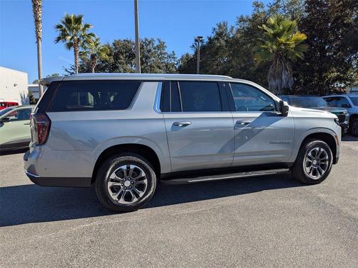 2026 Chevrolet Suburban LS