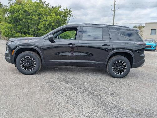 Black 2026 Chevrolet Traverse Z71