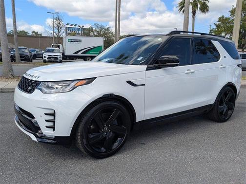 2025 Land Rover Discovery P360 Dynamic SE
