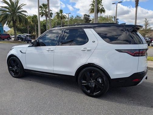 2025 Land Rover Discovery P360 Dynamic SE