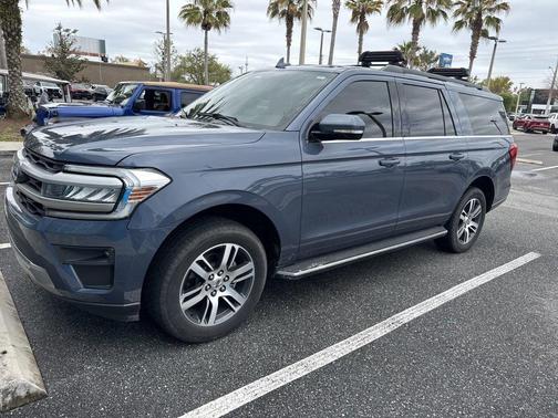 2022 Ford Expedition Max XLT